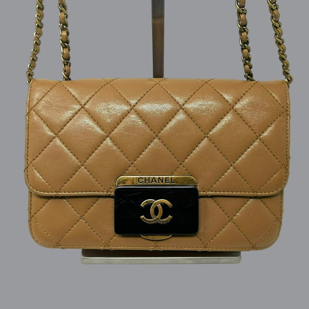 Chanel Flap Bag Tan Beauty Lock Chain Strap Shoulder Quilted Crossbody - Picture 2 of 16